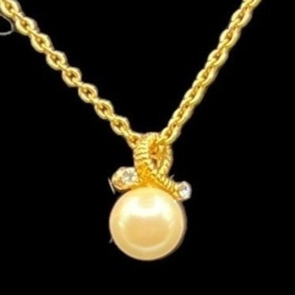 Faux Pearl Necklace with Crystal Accents Gold Tone